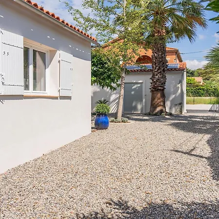 Сasa de vacaciones Pretty House With Pool In Cagnes-sur-Mer